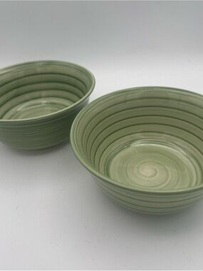 2 Swirl sage green Tabletops Unlimited Hand Painted Cereal Soup Bowls 6.5x3”